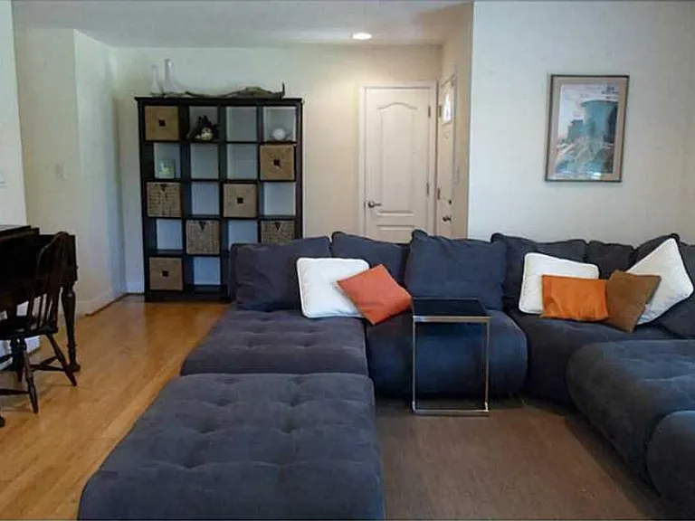 8008 E Glen Rd — Photo 9