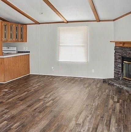 5th image of 176 Sharon Ridge Ln