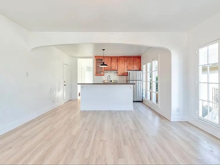 1704 Miramar St #1706 — Photo 3