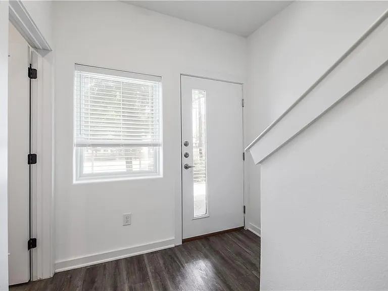 5924 S Congress Ave #12 — Photo 7
