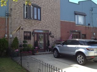 3726 Polar St, Brooklyn, NY 11224
