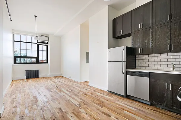 Rented by Compass | media 19