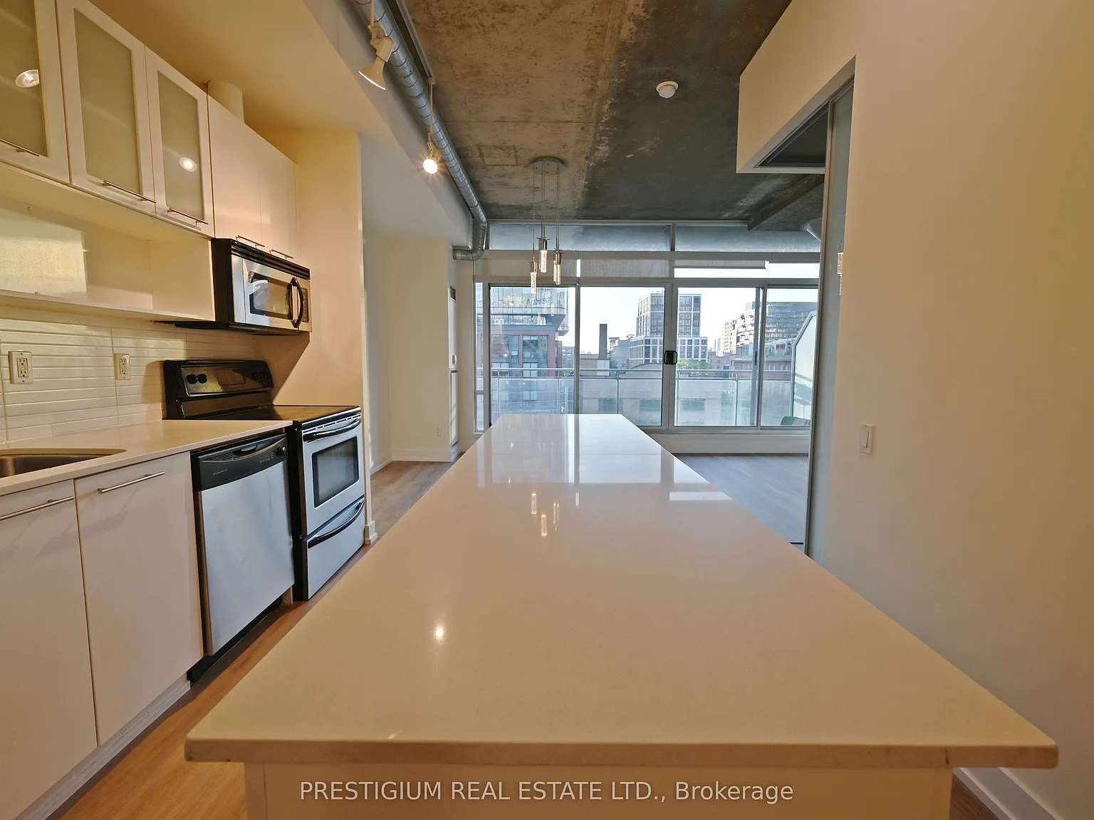 2 bed, $2,900 — Photo 3