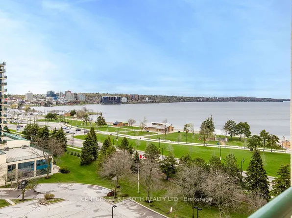 75 Ellen St #1104, Barrie, ON L4N 7R6