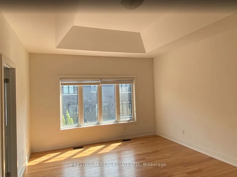 59 Ducharme Dr — Photo 4