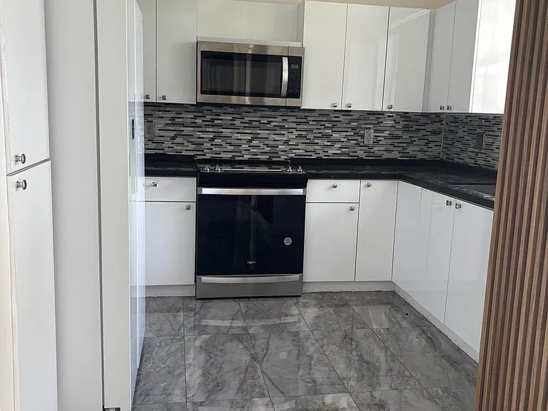 254 Riverwalk Cir #254 — Photo 5