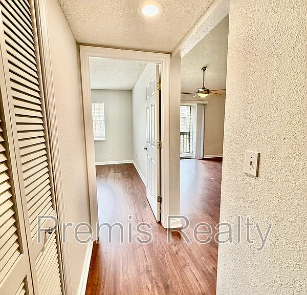 2500 Winding Creek Blvd #H202 — Photo 13