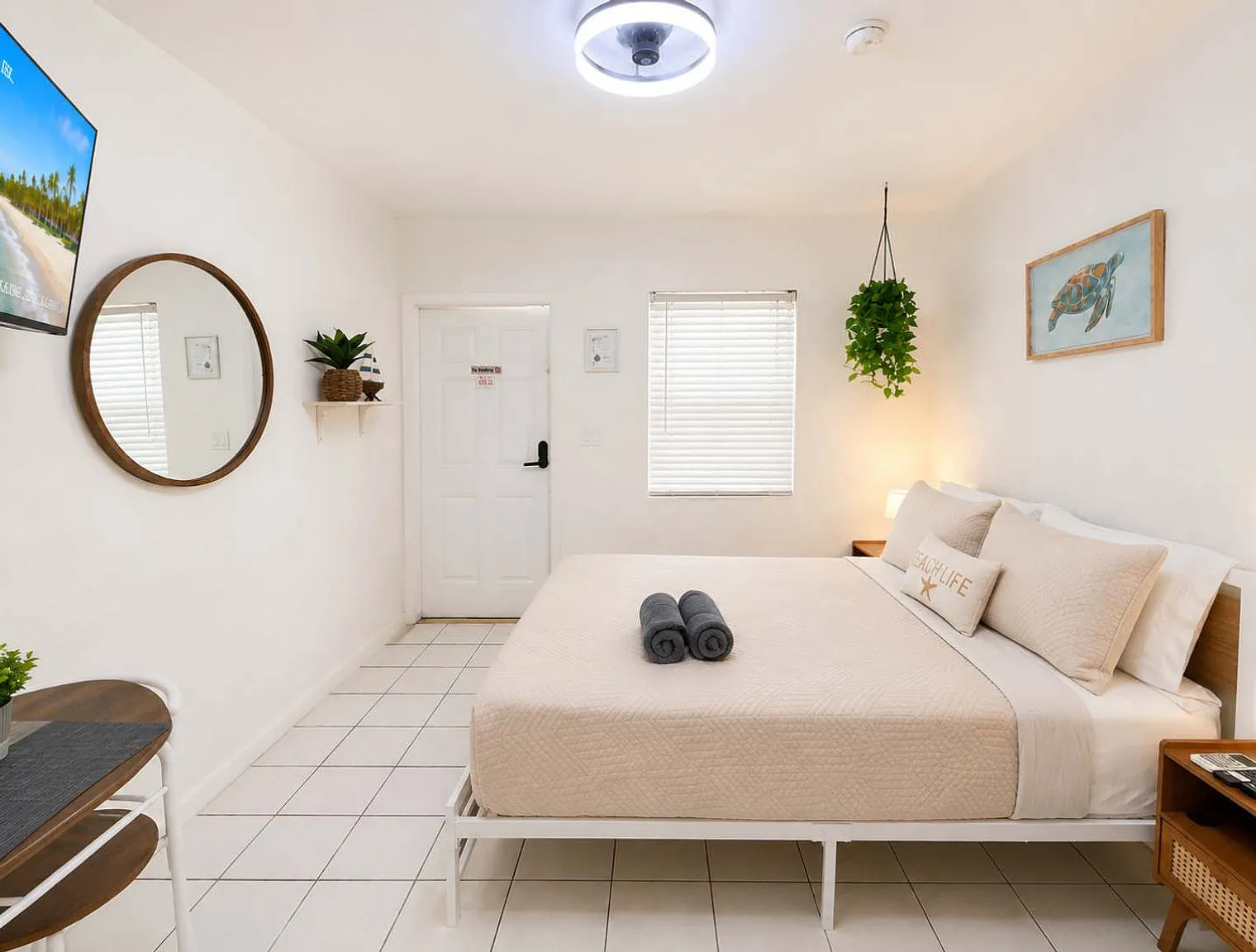 Studio, 1.0 bath, 290 sqft, $2,223 — Photo 1