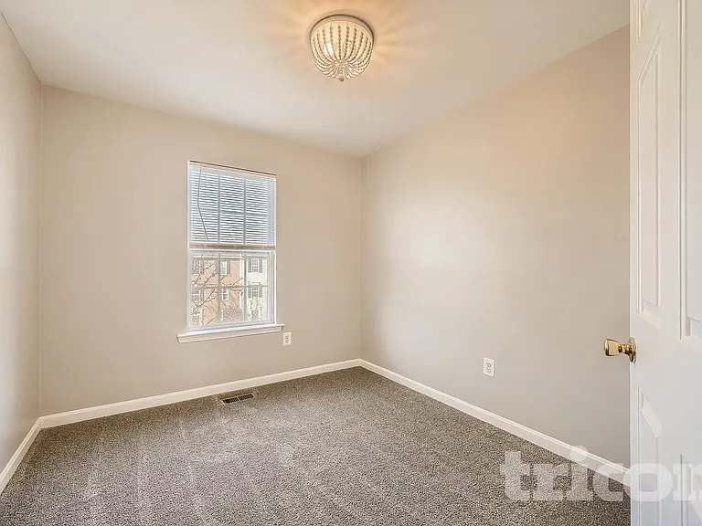 4112 Brown Bark Cir — Photo 11