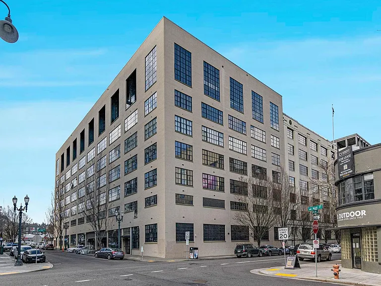 1400 NW Irving St #510 — Photo 31