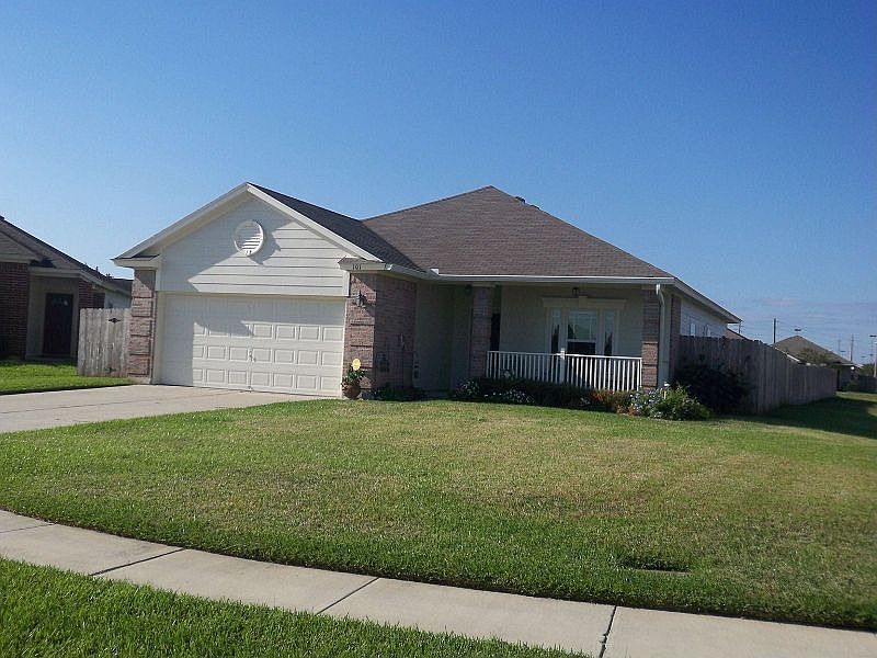 1st image of 101 Sierra Ct
