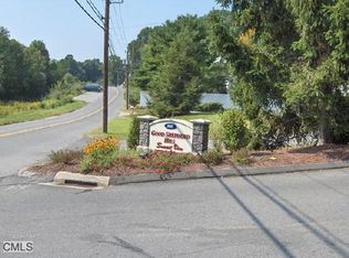 166 Old Brookfield Rd UNIT 1-2, Danbury, CT 06811