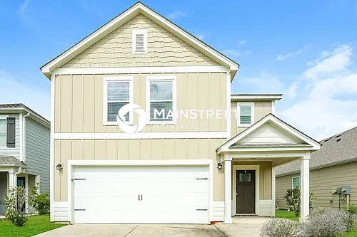 940 Hawthorn Ln Photo 1