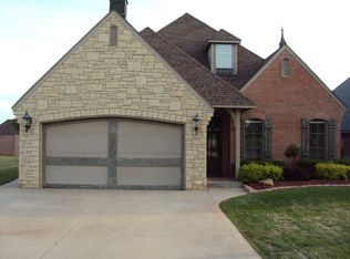 20201 Old World Dr, Harrah, OK 73045