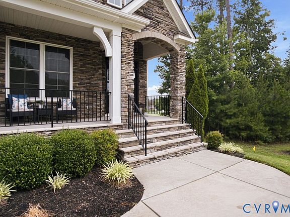 3rd image of 6991 Carden Park Dr