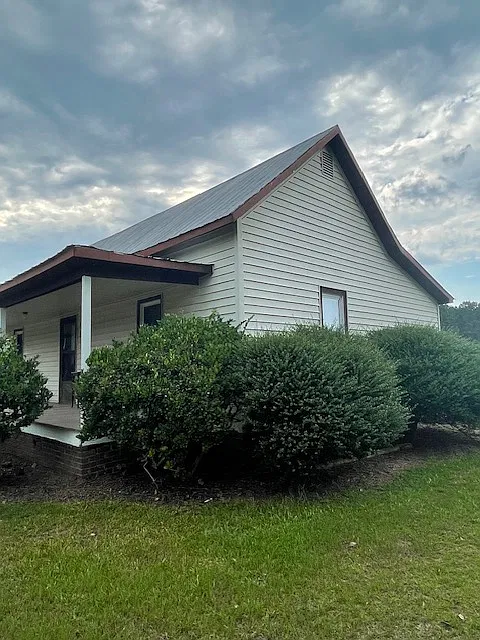 3 bed, 1776 sqft, $1,425 — Photo 3