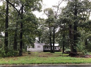 672 Spruce St, Rosenhayn, NJ 08352