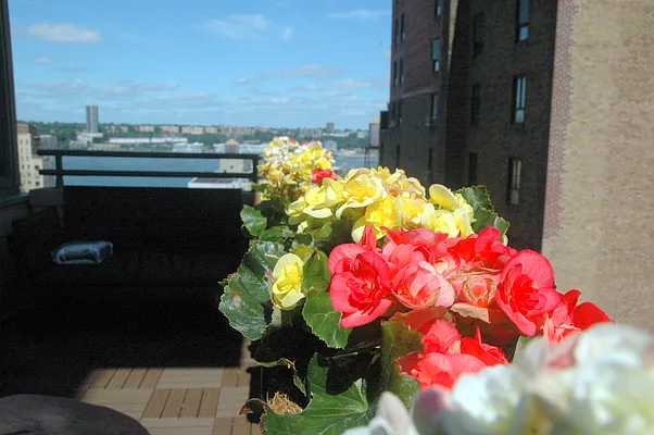 Sold by Highline Residential | media 10