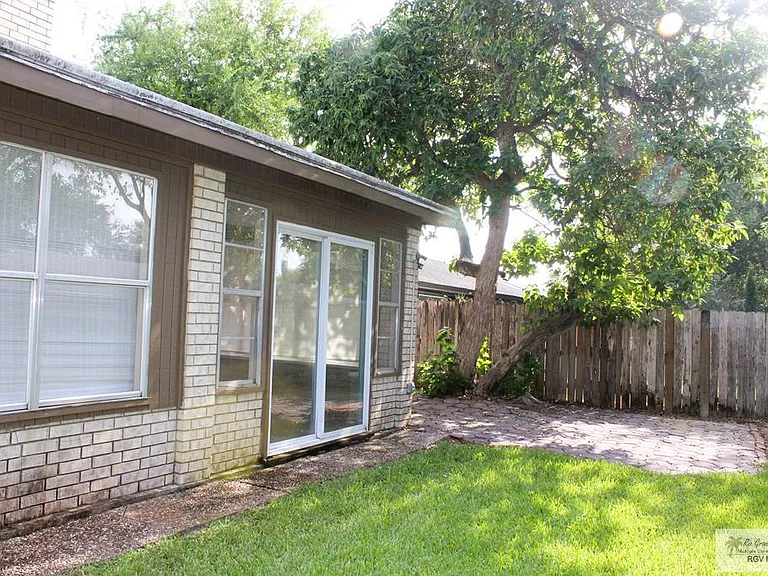 1209 E Williamson Ave — Photo 22