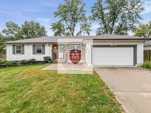 8705 W 94th St, Overland Park, KS 66212