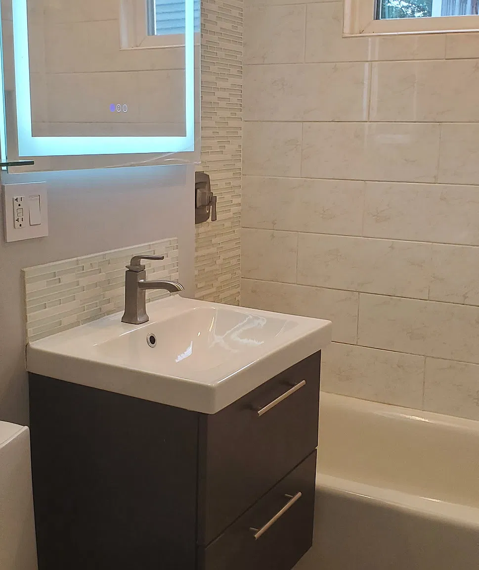2 bed, 700 sqft, $2,800 — Photo 1