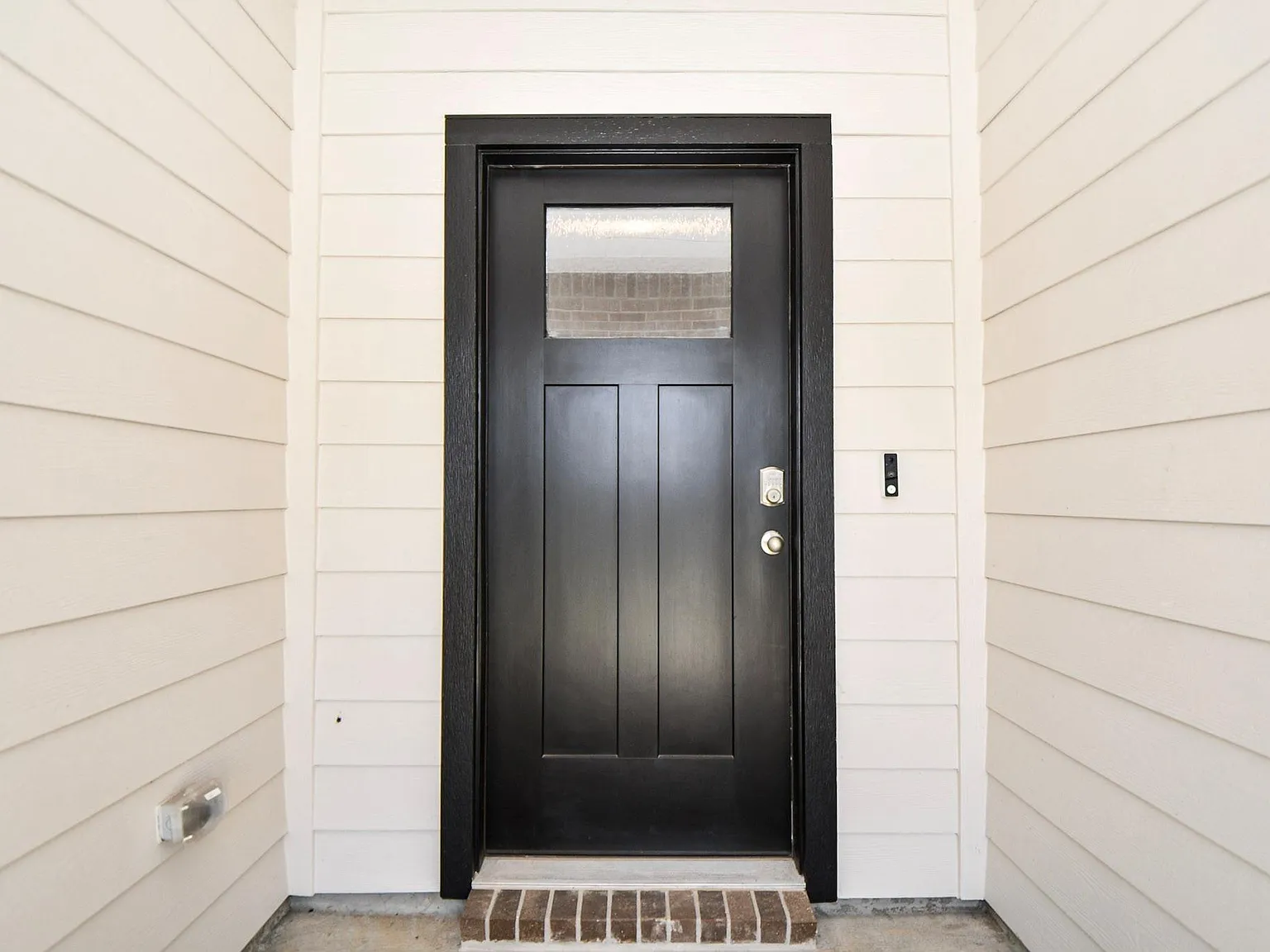 4 bed, 3.0 bath, 2236 sqft, $2,800 — Photo 3