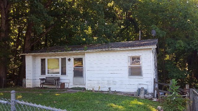 2nd image of 679 Boone Trl