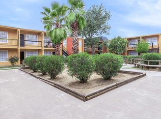 7550 Long Point Rd #14, Houston, TX 77055