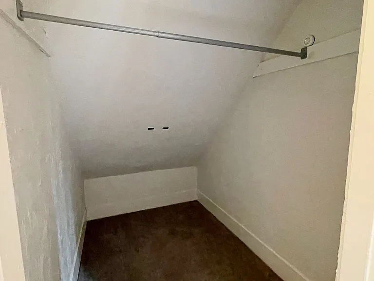 155 Center St — Photo 38