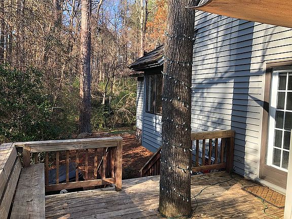 3rd image of 26 Winders Creek Dr