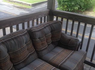 37 Concord St APT 5, Ashland, MA 01721