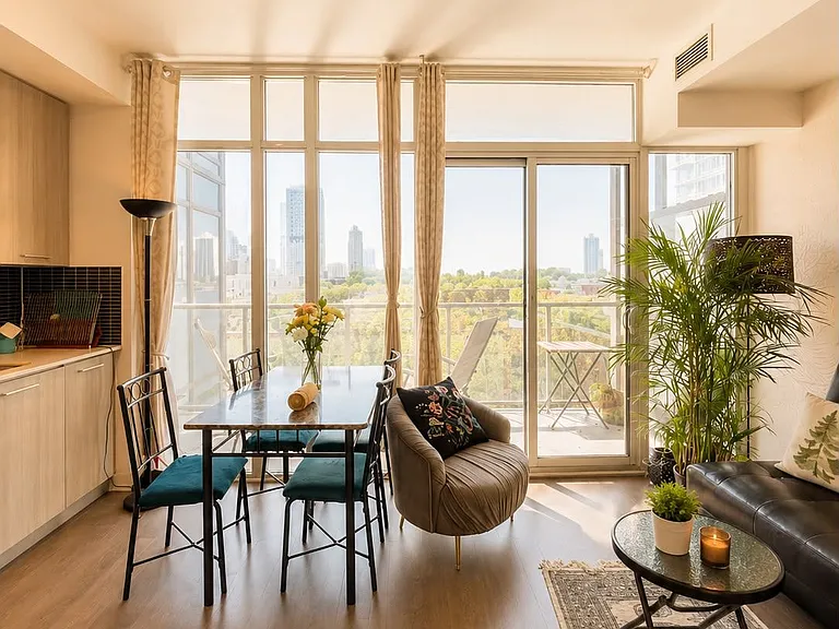 105 George St #514 — Photo 3