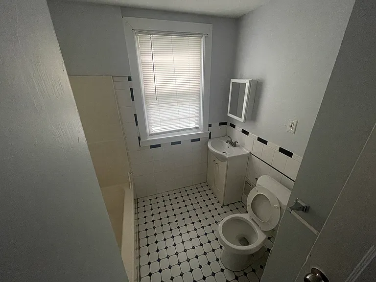 11 Maltby Pl #2 — Photo 8