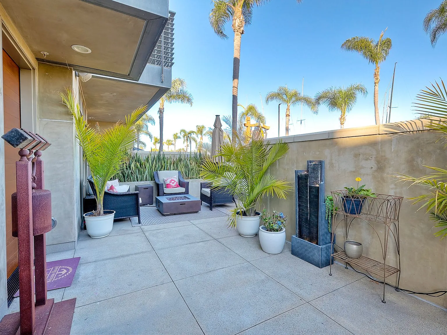 3 bed, 2161 sqft, $7,500 — Photo 2