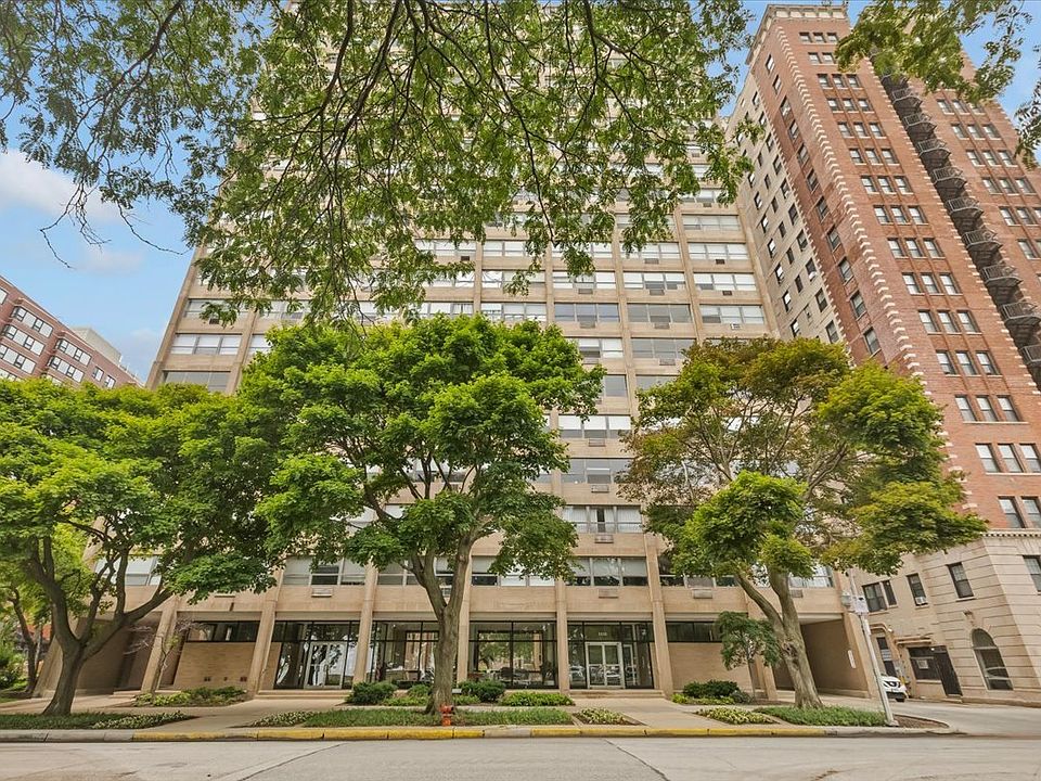 1st image of 5530 S South Shore Dr #3B
