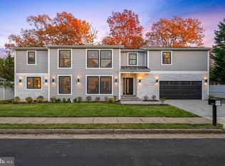 2207 Arden St, Dunn Loring, VA 22027