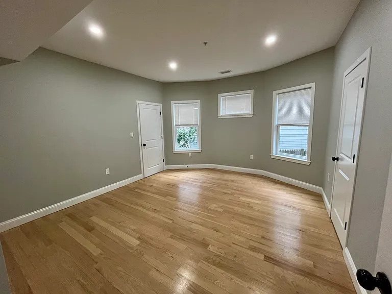 11 Radford Ln #1 — Photo 11