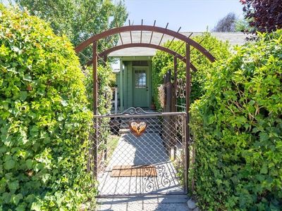 647 Vine St, Paso Robles, CA, 93446