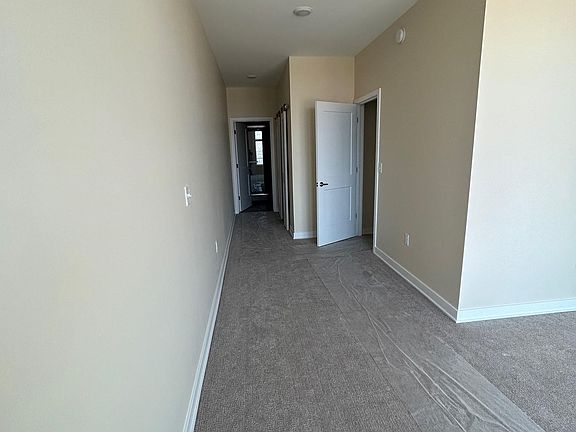 4th image of 792 S Lakeshore Blvd