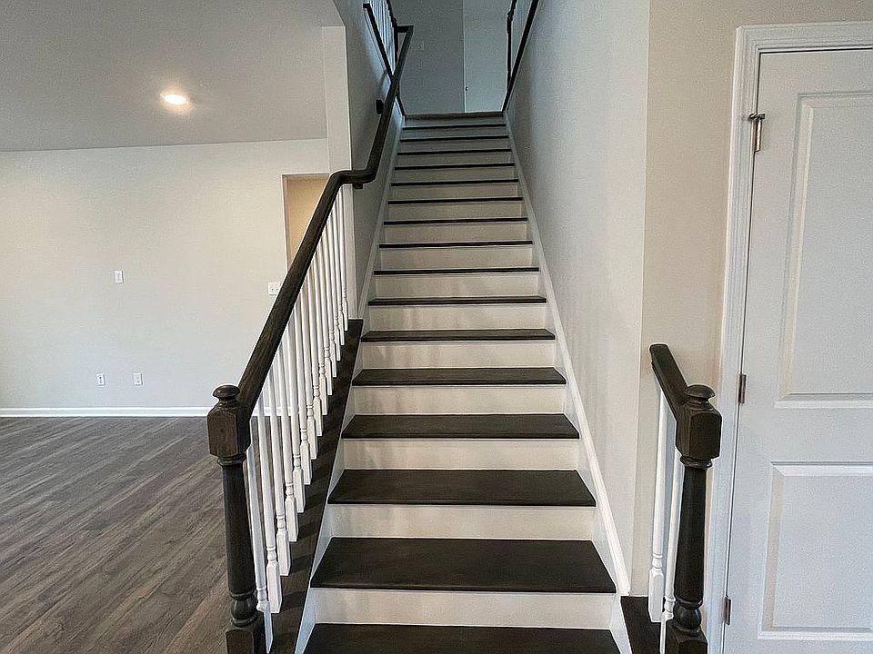 Stairway to Loft/2nd Floor