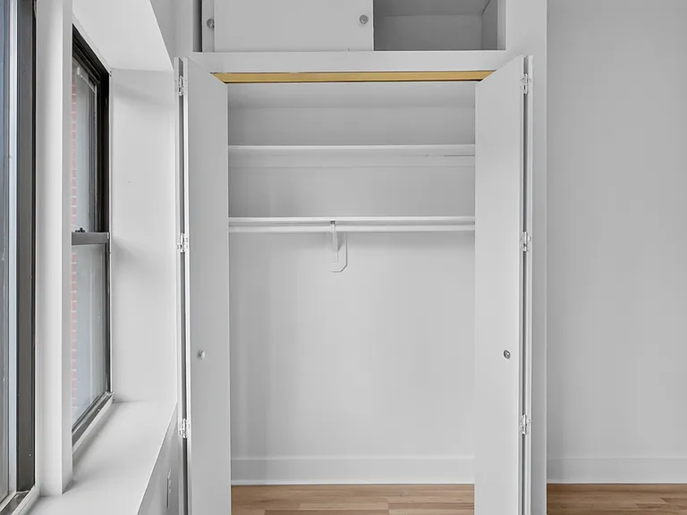 2731 Broadway #3D — Photo 11