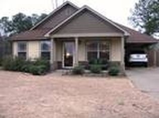 2702 Bent Tree Ln, Opelika, AL 36801