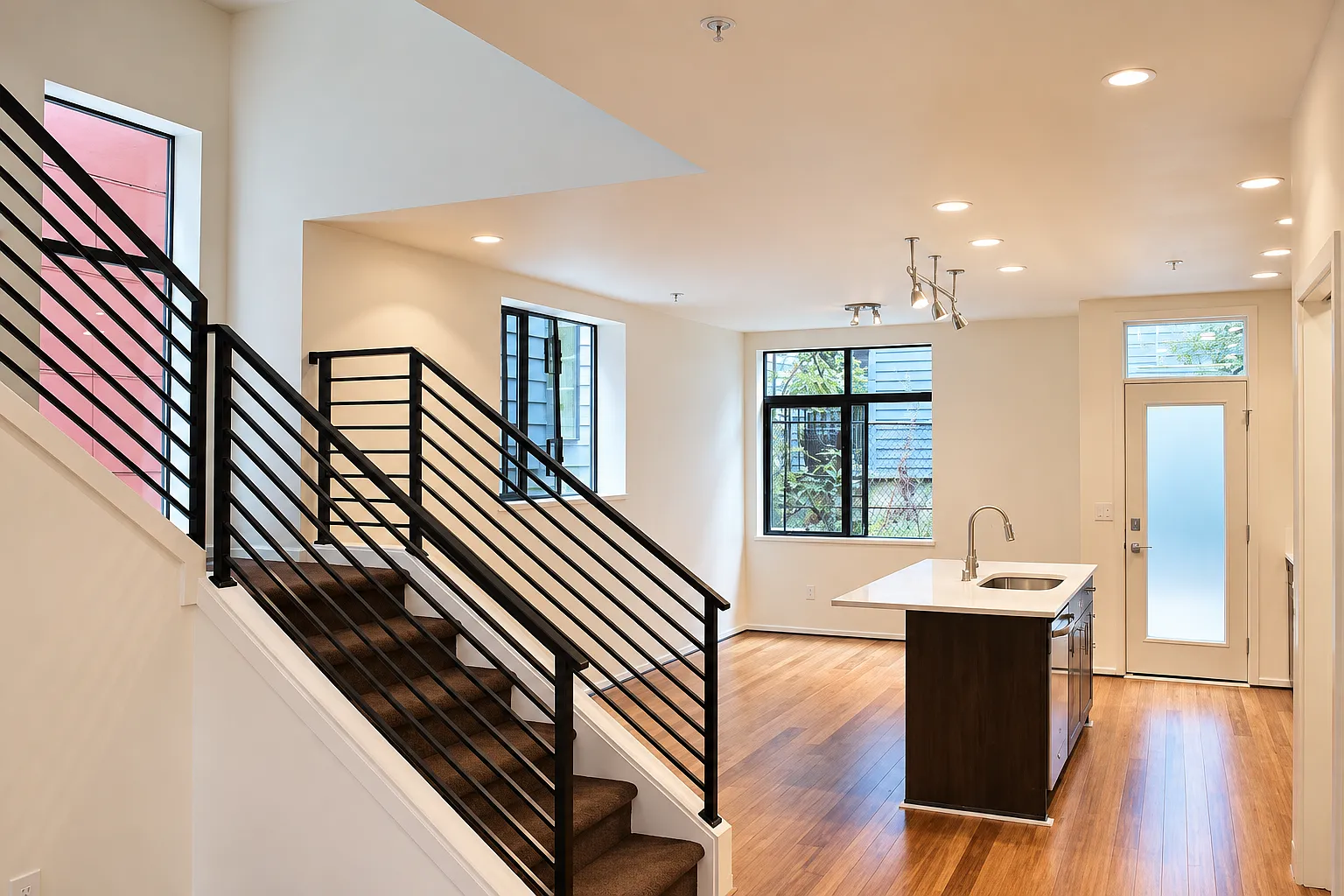 1814B 11th Ave — Photo 4