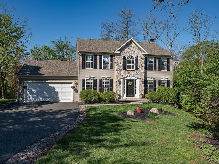 903 Maplewood Dr — Photo 25