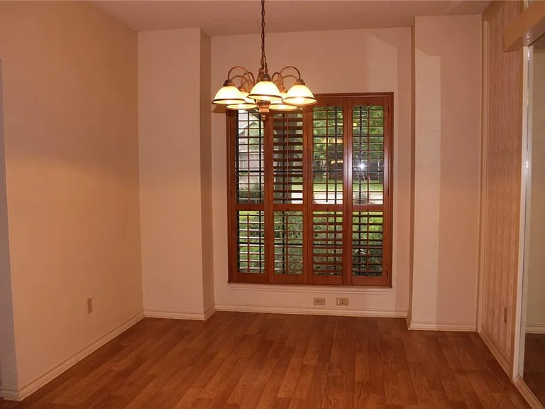 2141 Surrender Ave — Photo 7