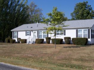 611 East St, Manchester, IL 62663