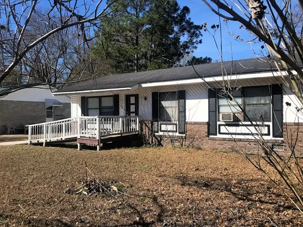 807 Glendale Ave, Douglas, GA 31533