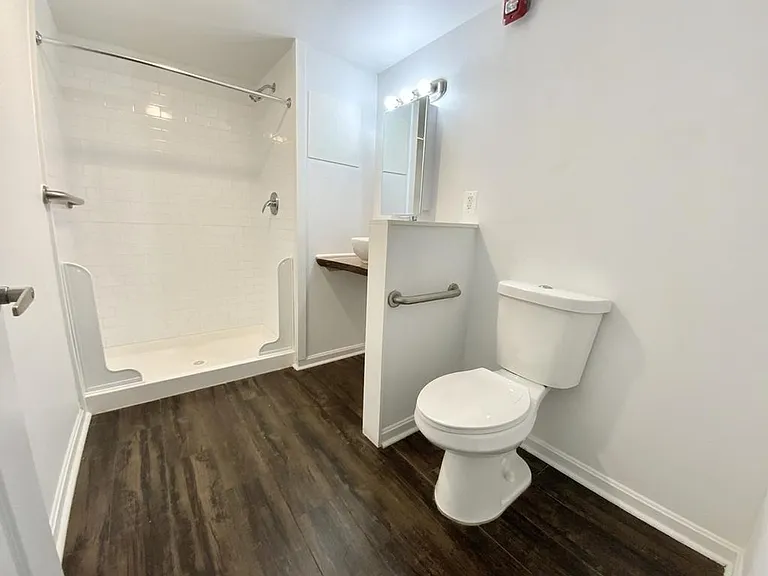 11 E Saratoga St — Photo 9