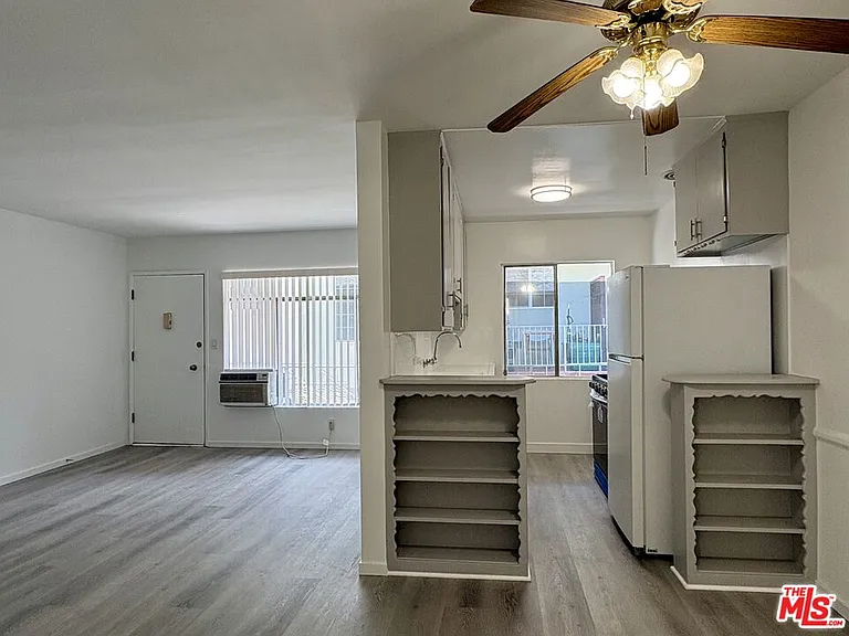 1010 N Stanley Ave #8 — Photo 8