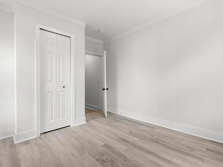 146 Hobart St #2 — Photo 17